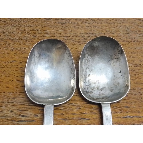 252 - A pair of silver trefid spoons, circa 1700, rat tail ends engraved 'EP', unascribed, maker's initial... 