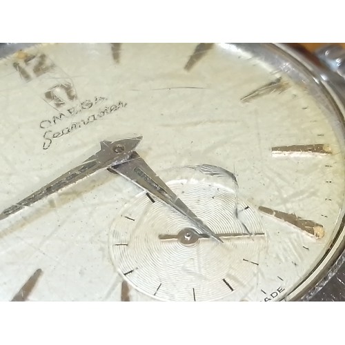 224 - A stainless steel Omega Seamaster, ref. 2937, cal. 267, case diameter 36mm, manual wind movement, le... 