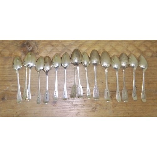 127 - Assorted hallmarked silver teaspoons, various dates and makers, Georgian and later, weight 9.5ozt.