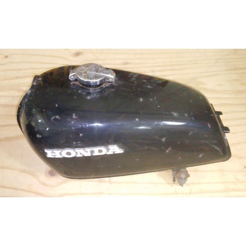 163 - A Honda motorcycle petrol tank.