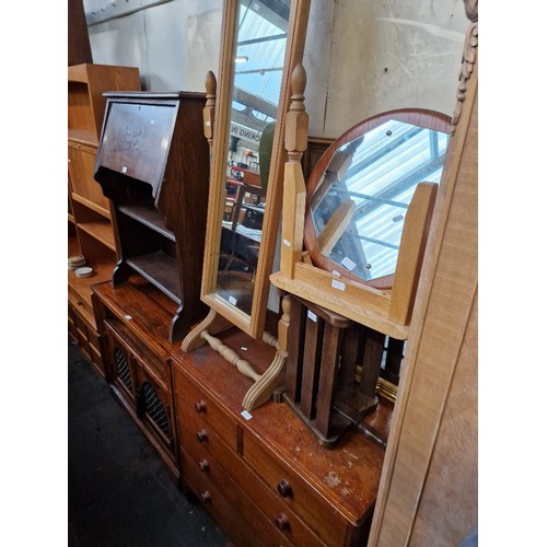 911 - Various items of furniture; oak dressing table/chest, pine cheval mirror, oak magazine table, oak si... 