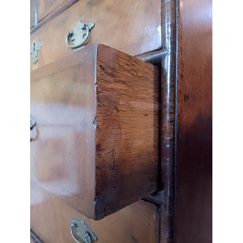 941 - A 17th century William and Mary figured walnut chest of drawers, circa 1690.