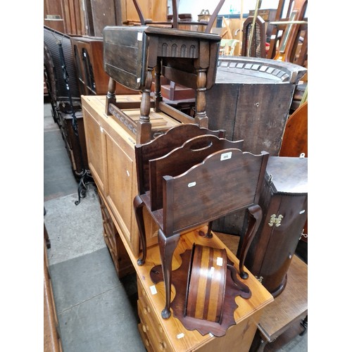 988 - A mixed lot comprising oak drop leaf table, mahogany magazine rack and a 19th century mahogany and e... 