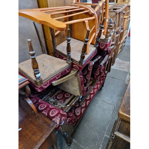 960 - An Edwardian chaise longue with six matching chairs and a rocking chair.