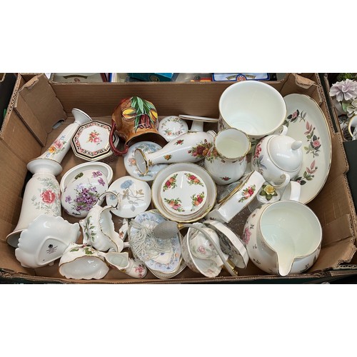 593 - 5 pieces of Royal Albert ‘Old Country Roses’ china with other items by Wedgwood, Hammersley etc. (to... 