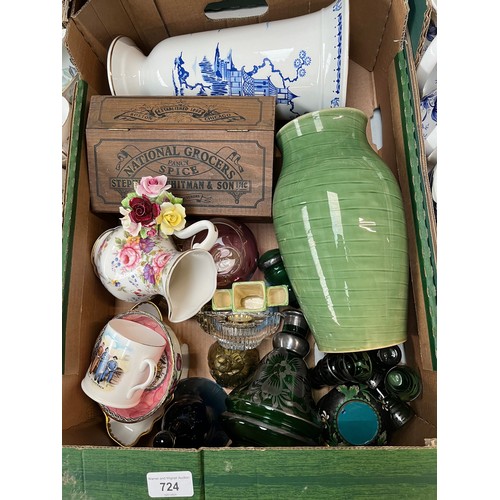 724 - Assorted vintage items including a Myott art deco posy vase, Maling, Shelley, Langley vase etc.