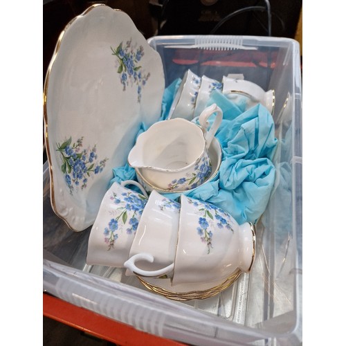 278 - A Royal Albert 'Forget Me Not' tea set comprising six cups, six saucers, six side plates, milk jug, ... 