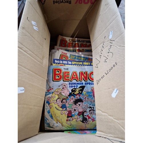 364 - A box of Beano comics, etc.