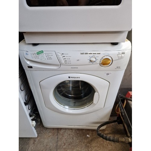 392 - A Hotpoint Aquarius washing machine