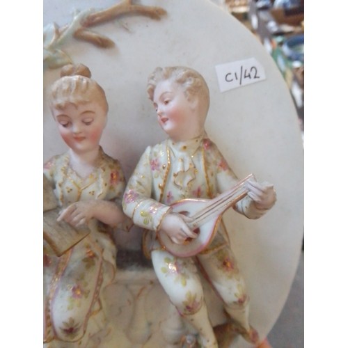 482 - A pair of continental wall plaques, Royal Vienna