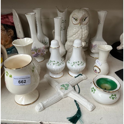 662 - 14 items of Irish porcelain and china by Belleek, Donegal, Royal Tara etc