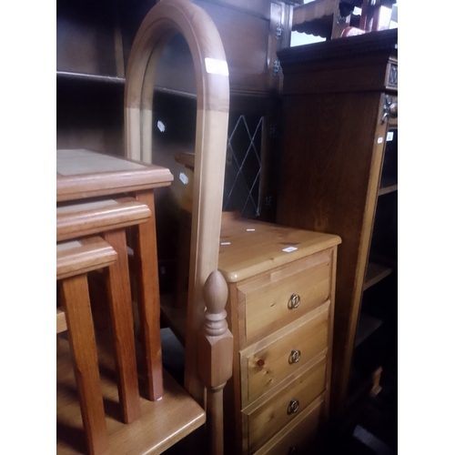 927 - A pine chest of drawers and a pine cheval mirror.