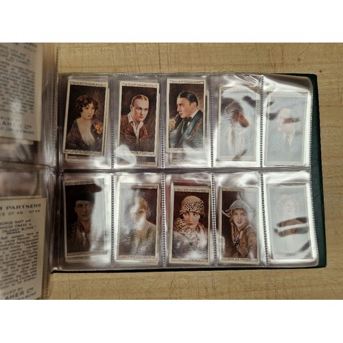 427 - Five Albert's of Kensington cigarette card albums, various sets and part sets.