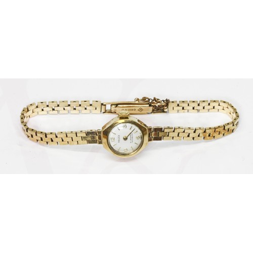 181 - A Majex 9ct gold ladies watch with 9ct gold strap, gross weight 14.9g.