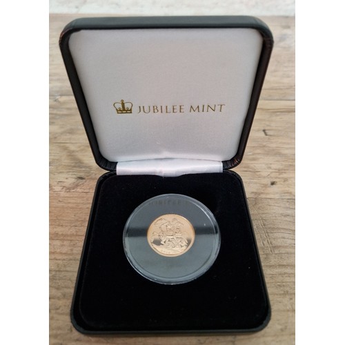 318 - A Jubilee Mint, the 2016 United Kingdom 22-Carat Gold Sovereign, 7.98g, boxed with certificate, Buye... 