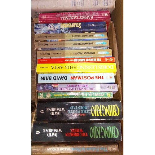 220 - A large quantity of assorted paperbacks, including science, fiction, fantasy, crime etc., etc., vari... 