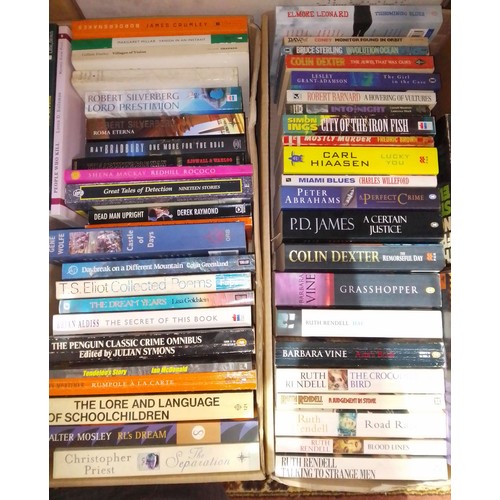 220 - A large quantity of assorted paperbacks, including science, fiction, fantasy, crime etc., etc., vari... 