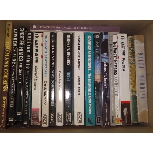 220 - A large quantity of assorted paperbacks, including science, fiction, fantasy, crime etc., etc., vari... 