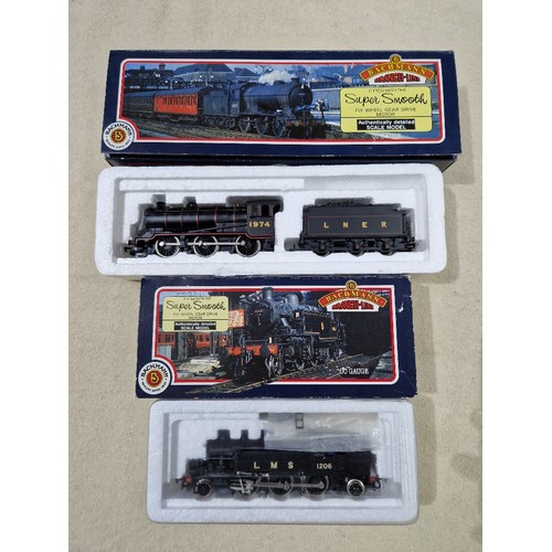 369 - Two Bachmann locomotives comprising of a 31-850 J39 1974 L.N.E.R. lined black & a 31-453 Ivatt 2-6-2... 