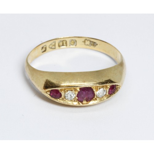 118 - An antique diamond and ruby ring, hallmarked 18ct gold, Chester 1915, gross weight 2.5g, size J.