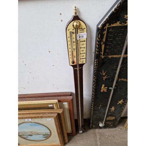 810 - A reproduction barometer.