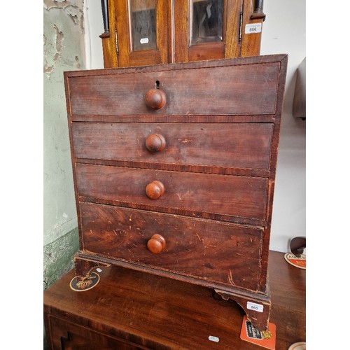 865 - A 19th century pine chest of drawers with original scumble finish.