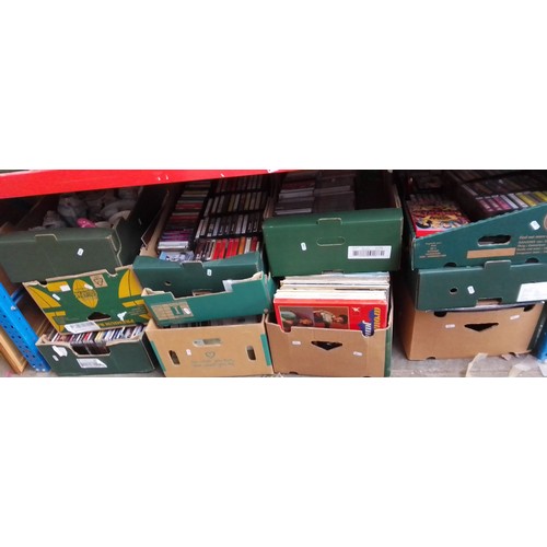 165 - 11 boxes containing pictures (2 boxes), pottery, music cassettes (3 boxes), CDs (2 boxes), Lps (3 bo... 