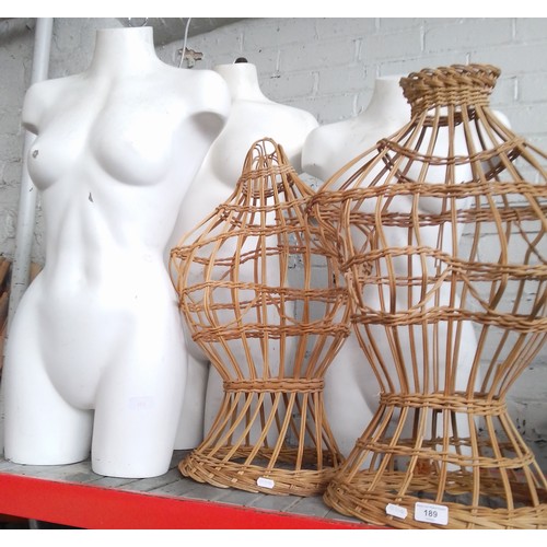 189 - A group of 5 mannequins comprising of 3 plastic & 2 wicker.