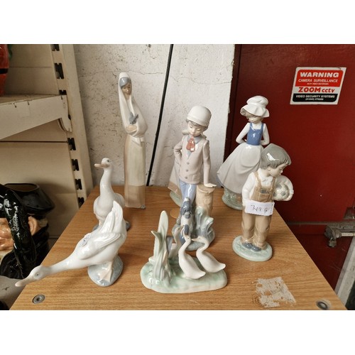 749G - 8 pieces of Nao porcelain