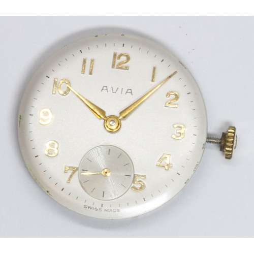 222 - A hallmarked 9ct gold Avia wristwatch, width 27mm, 15 jewel manual wind movement, flexi strap.