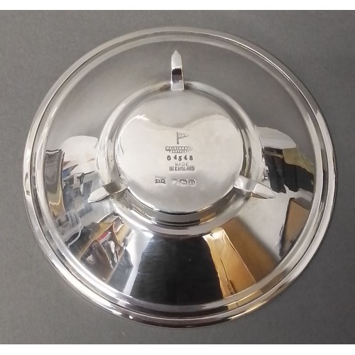 535 - An Art Deco hallmarked silver bonbon dish, Walker & Hall, Sheffield 1946, diameter 11cm, weight 2.2o... 