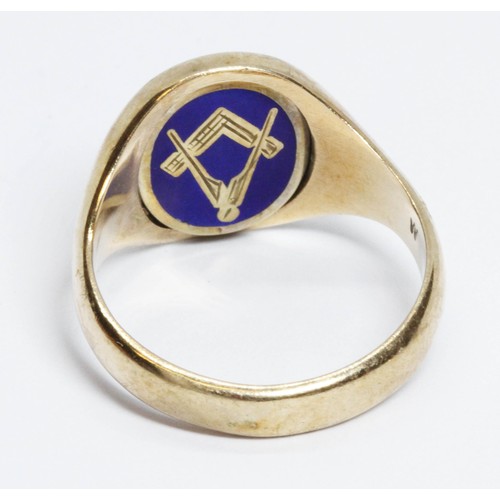 513 - A hallmarked 9ct gold and enamel Masonic swivel ring, gross weight 7.3g, size P.