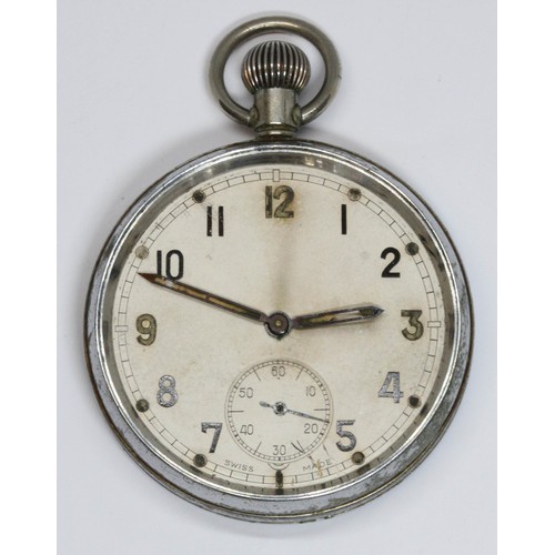 522 - A military GSTP pocket watch, case diameter 51mm.