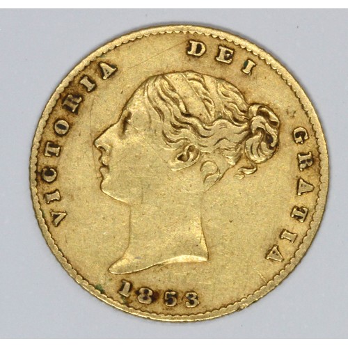 539 - A Victorian 1853 shield back half sovereign.