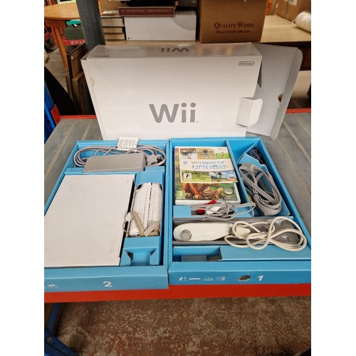 248 - A Nintendo Wii games console.