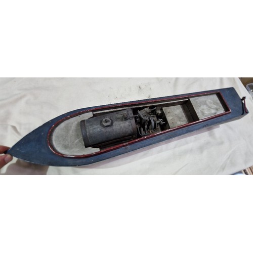 390 - A live steam model boat, length 62cm