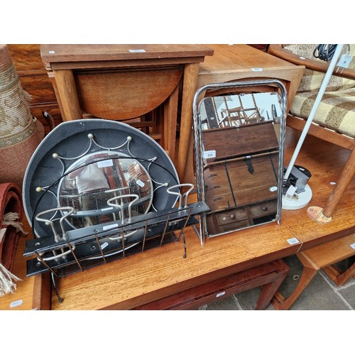 994 - Two mid 20th century mirrors together with two coat racks and a retro style magazine rack.