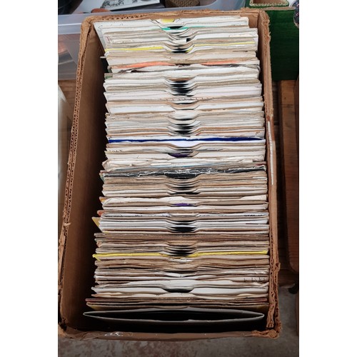 427 - A box of vinyl 7