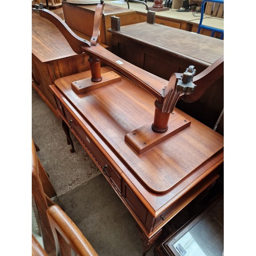 1080 - A leather topped coffee table & a teak radiogram cabinet