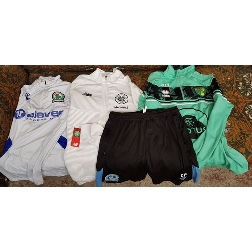 139 - Approx 30 various football shirts & training tops, The shirts consist of vintage ac Milan and inter ... 