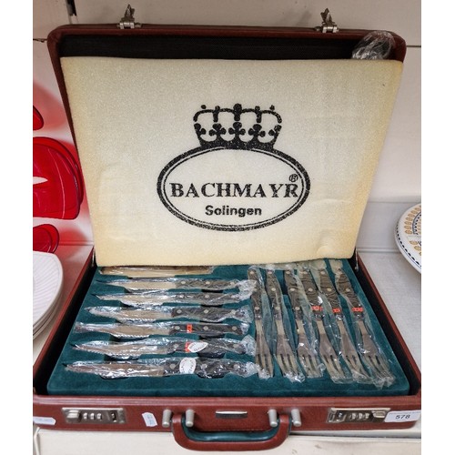 578 - Bachmayr Solingen - containing set of steak knives and forks, kitchen knife set etc.  24 pieces (unu... 