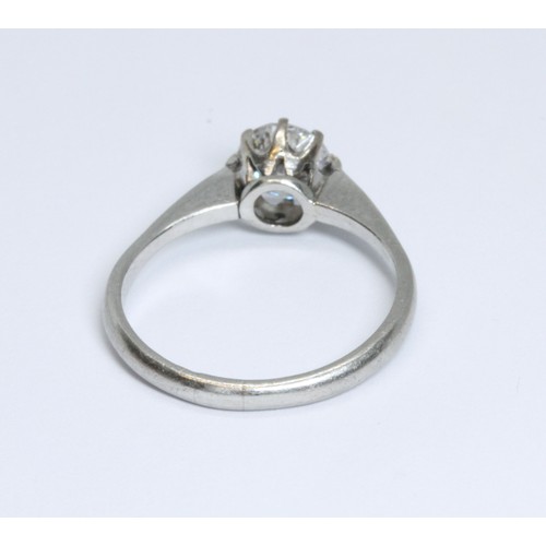 13 - A single stone diamond solitaire ring, the round brilliant cut stone weighing approximately 0.85cts ... 