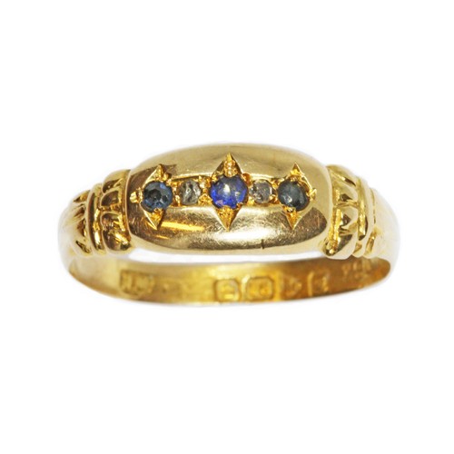 23 - An antique 18ct gold diamond and blue stone ring, sponsor 'JH&S', Chester 1916, gross weight 2.1g, s... 