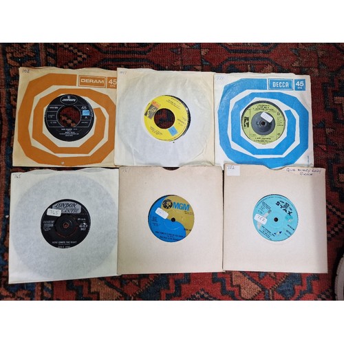 110 - A box of 1960s/1970s soul 45s on UK labels.