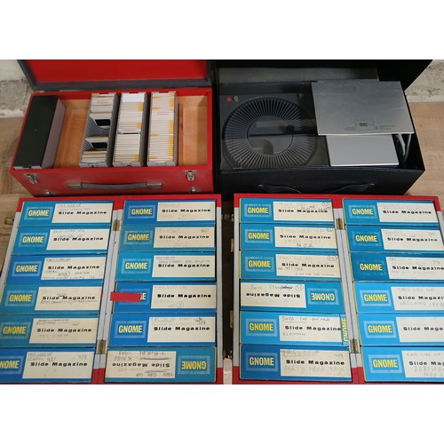 471 - A Rollei P37A projector & three cases of 35mm colour slides to include Portugal, Ireland, Isreal, 19... 