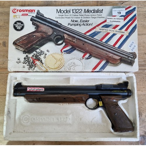 19 - A Crossman model 1322 Medalist 0.22 calibre air pistol, serial no.581217798, 35cm long, in original ... 