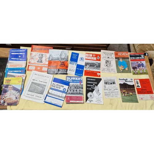 71 - A group of over 30 assorted pre-decimal football programmes.