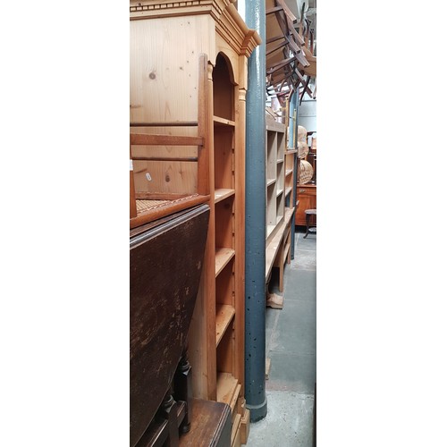 924 - Various items of furniture; pine bookcase, wood effect shelving unit, hardwood refectory table, pair... 