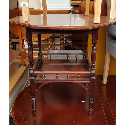 945 - An Edwardian mahogany octagonal top occasional table.