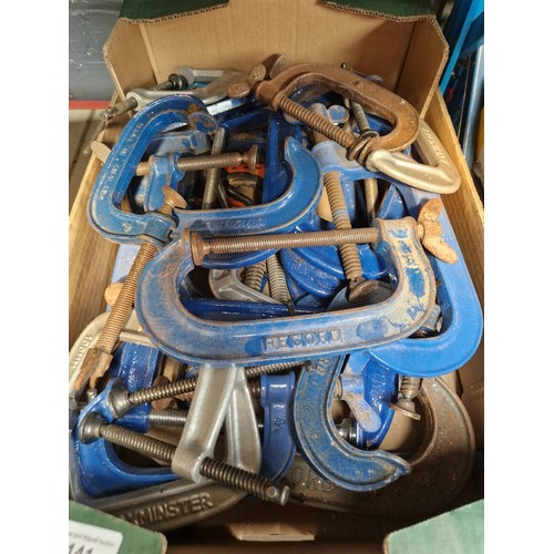 141 - A box of G clamps - various sizes